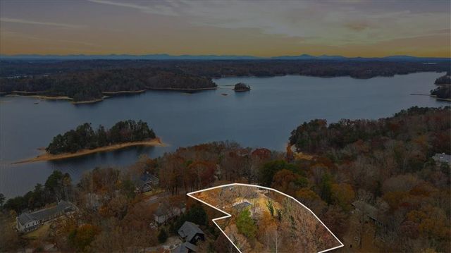 4225 Twin Rivers Drive, Gainesville, GA 30504