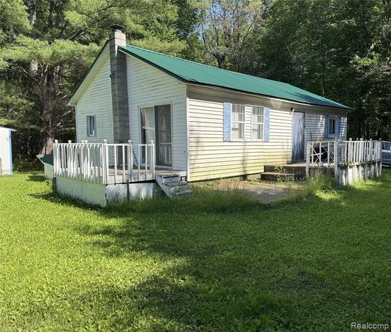 1501 Michael Drive, Alger, MI 48610