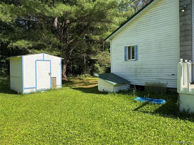 1501 Michael Drive, Alger, MI 48610