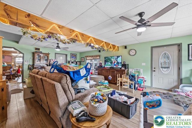 54 East White Street, Summit Hill Boro, PA 18250