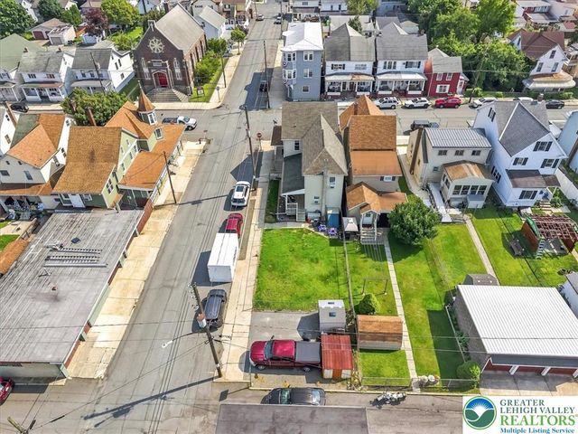 54 East White Street, Summit Hill Boro, PA 18250