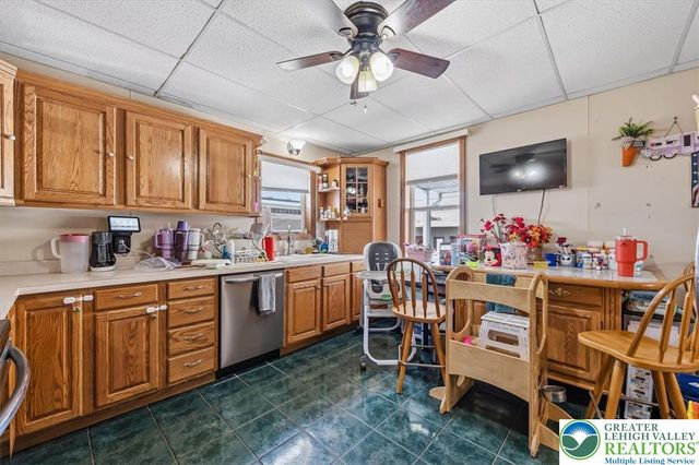 54 East White Street, Summit Hill Boro, PA 18250