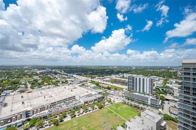 121 NE 34th St PH3215, Miami, FL 33137