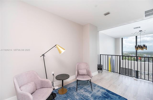 121 NE 34th St PH3215, Miami, FL 33137