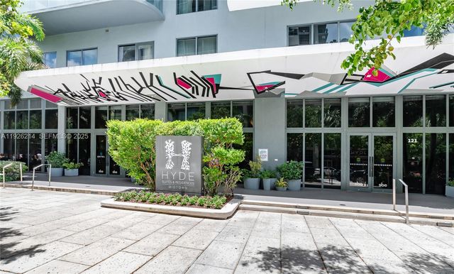 121 NE 34th St PH3215, Miami, FL 33137