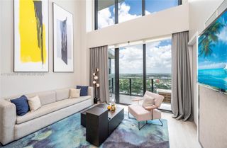 121 NE 34th St PH3215, Miami, FL 33137