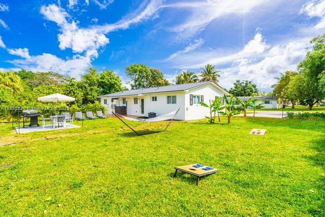 1001 NE 110th St 1001, Biscayne Park, FL 33161