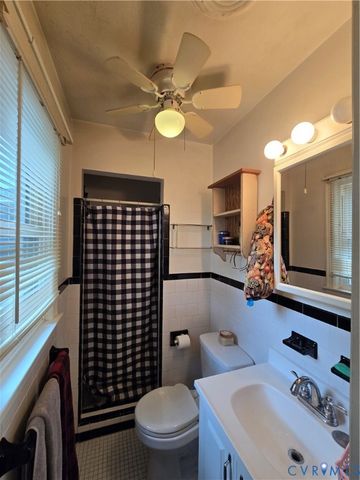 3203 Norfolk St, Hopewell, VA 23860