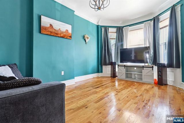 443 14th Avenue, Irvington, NJ 07111