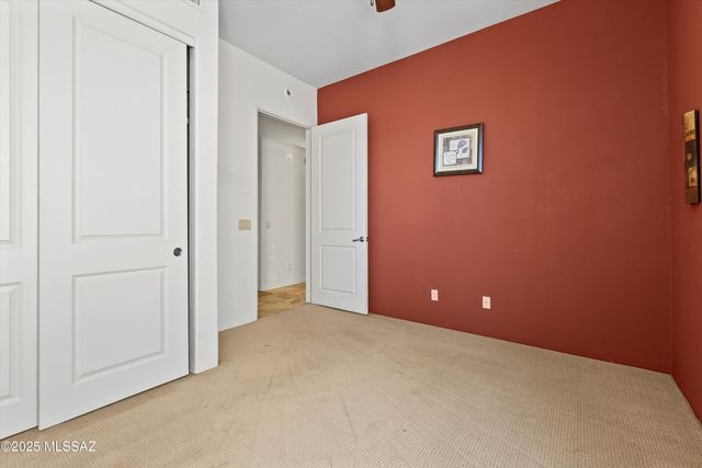 2563 E Cold Snap Place, Vail, AZ 85641