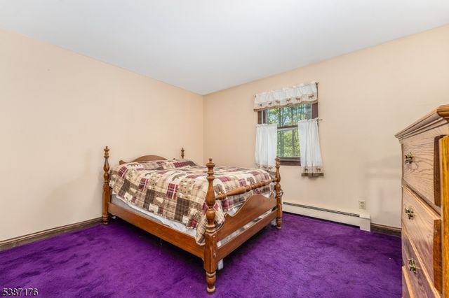 82 Hickory Corner Road, Alexandria Twp., NJ 08848