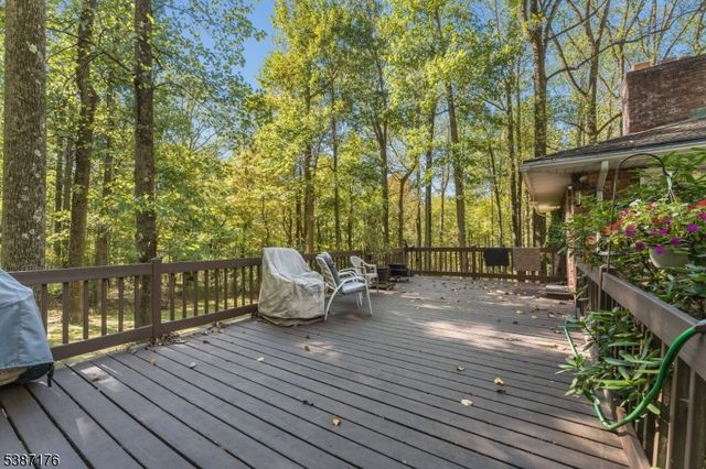 82 Hickory Corner Road, Alexandria Twp., NJ 08848