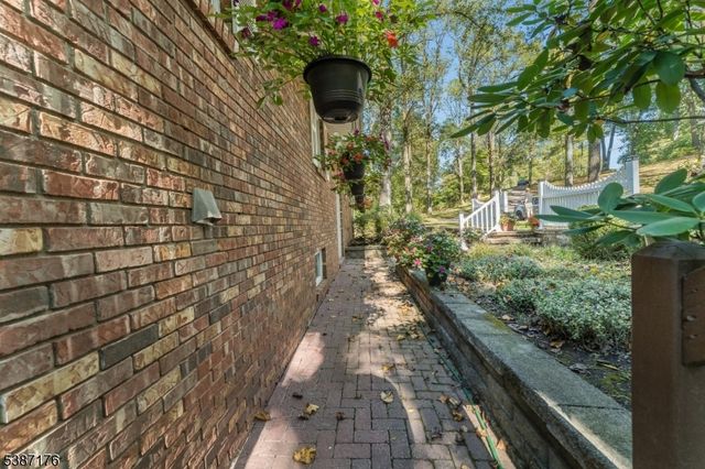82 Hickory Corner Road, Alexandria Twp., NJ 08848