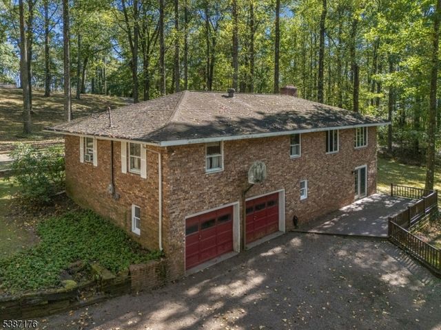 82 Hickory Corner Road, Alexandria Twp., NJ 08848