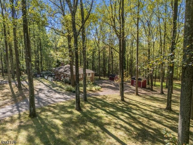 82 Hickory Corner Road, Alexandria Twp., NJ 08848