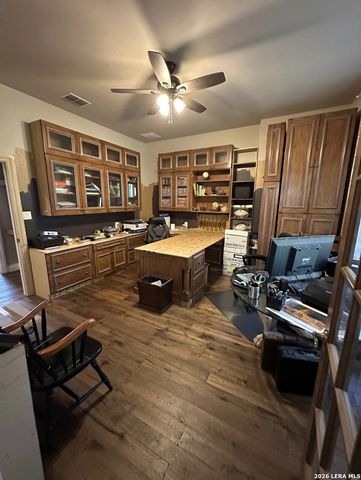 359 Park Ridge, Boerne, TX 78006