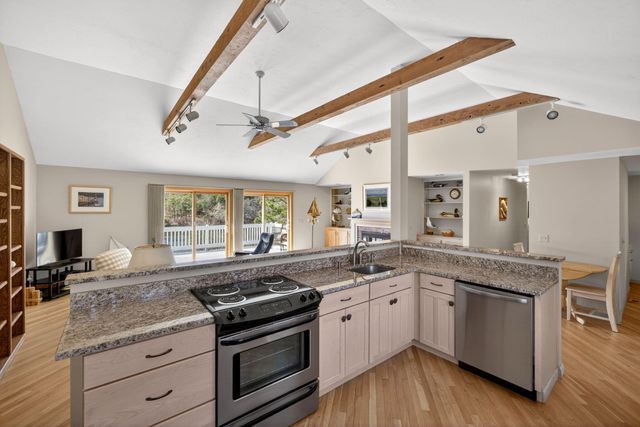 186 Canoe Pond Drive, Brewster, MA 02631