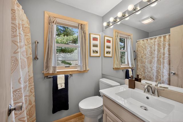 186 Canoe Pond Drive, Brewster, MA 02631