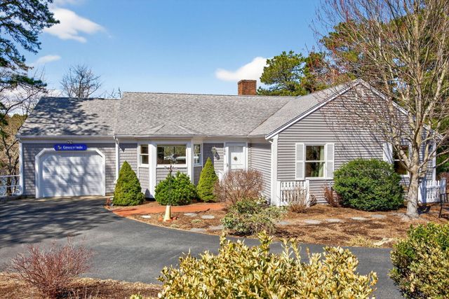 186 Canoe Pond Drive, Brewster, MA 02631
