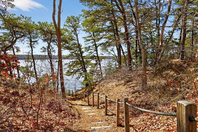 186 Canoe Pond Drive, Brewster, MA 02631