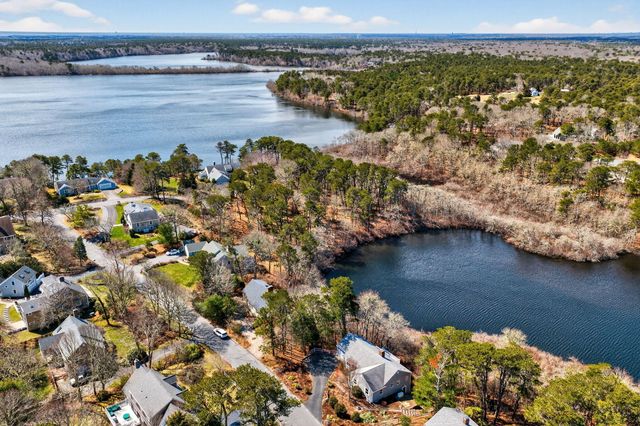 186 Canoe Pond Drive, Brewster, MA 02631