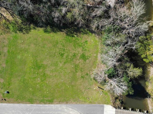 10335 Bayou Crossing, St Amant, LA 70774