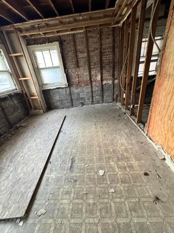 1072 Van Buren Street, Gary, IN 46402