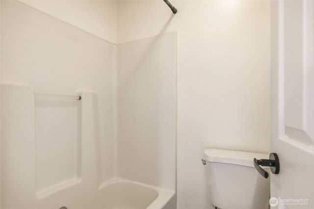 3221 196th Avenue Ct E, Lake Tapps, WA 98391