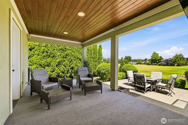 3221 196th Avenue Ct E, Lake Tapps, WA 98391