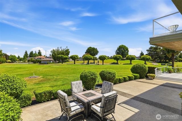 3221 196th Avenue Ct E, Lake Tapps, WA 98391