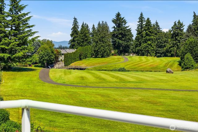 3221 196th Avenue Ct E, Lake Tapps, WA 98391