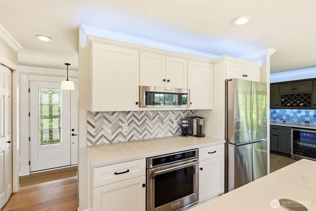 3221 196th Avenue Ct E, Lake Tapps, WA 98391