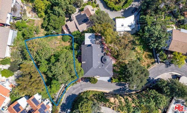 2890 Belden, Los Angeles, CA 90068