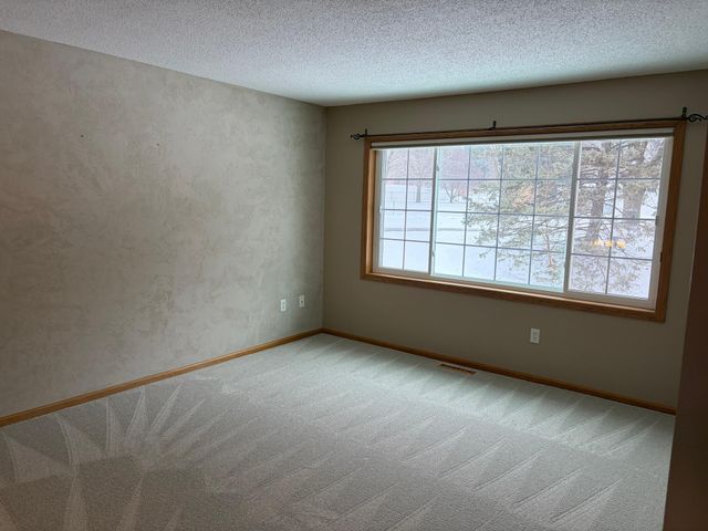 12800 Eastview Curve, Apple Valley, MN 55124