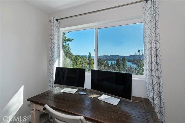 27565 North Bay Rd, Lake Arrowhead, CA 92352