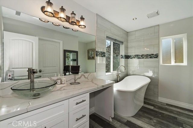 27565 North Bay Rd, Lake Arrowhead, CA 92352