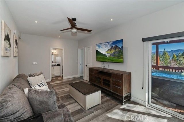 27565 North Bay Rd, Lake Arrowhead, CA 92352