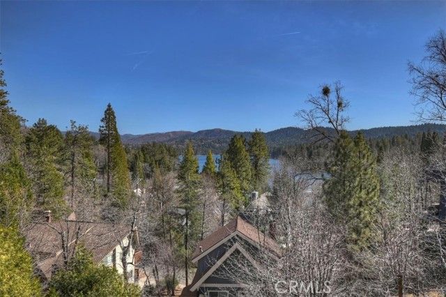 27565 North Bay Rd, Lake Arrowhead, CA 92352
