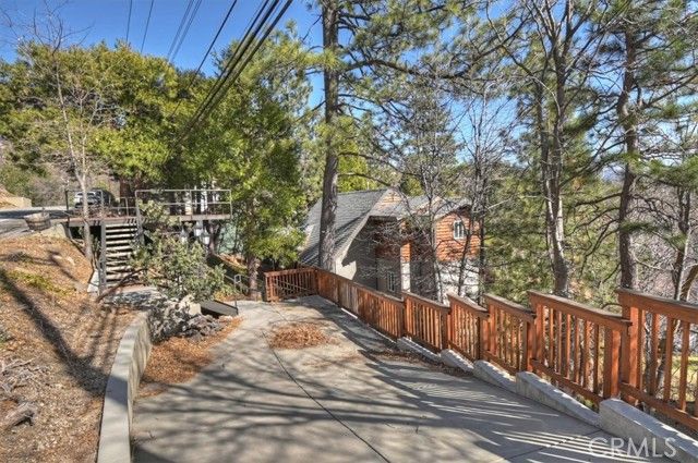 27565 North Bay Rd, Lake Arrowhead, CA 92352
