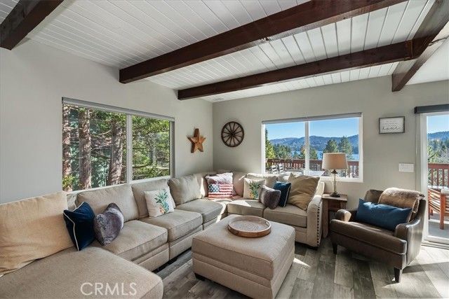 27565 North Bay Rd, Lake Arrowhead, CA 92352