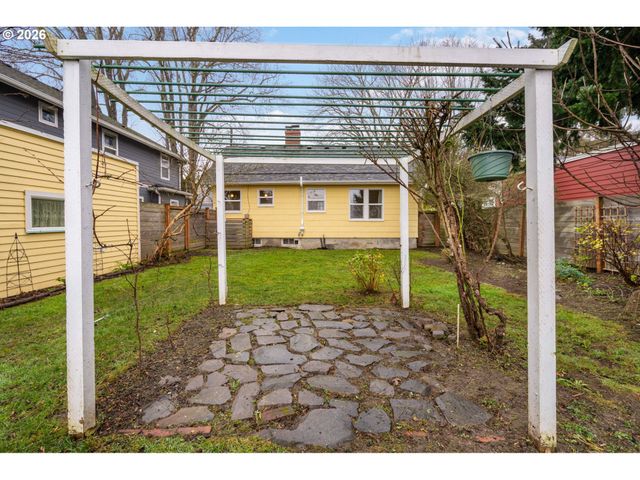 4224 Se 16TH Ave, Portland, OR 97202