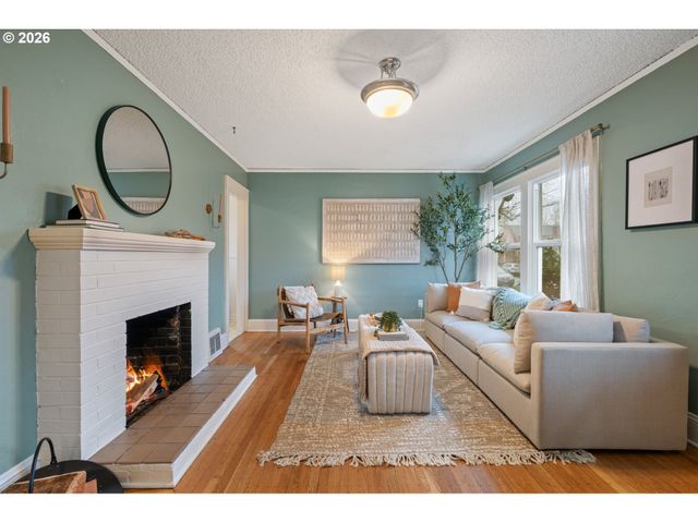 4224 Se 16TH Ave, Portland, OR 97202