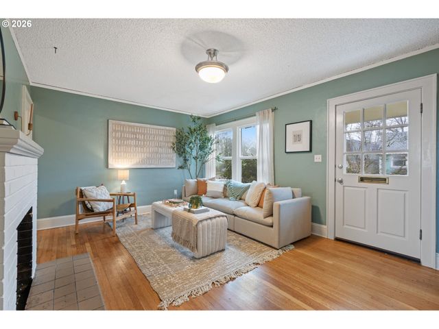 4224 Se 16TH Ave, Portland, OR 97202