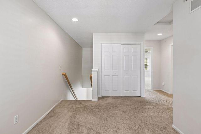11259 Preswick Boulevard, Eden Prairie, MN 55344
