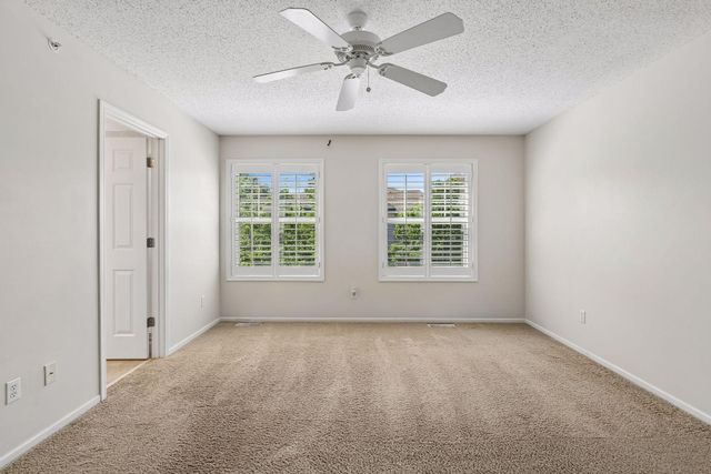 11259 Preswick Boulevard, Eden Prairie, MN 55344