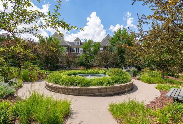 11259 Preswick Boulevard, Eden Prairie, MN 55344