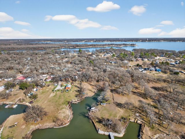 594 Briggs Boulevard, East Tawakoni, TX 75472