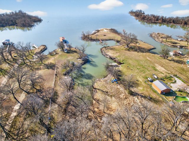 594 Briggs Boulevard, East Tawakoni, TX 75472