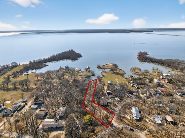 594 Briggs Boulevard, East Tawakoni, TX 75472