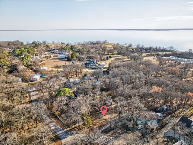 594 Briggs Boulevard, East Tawakoni, TX 75472